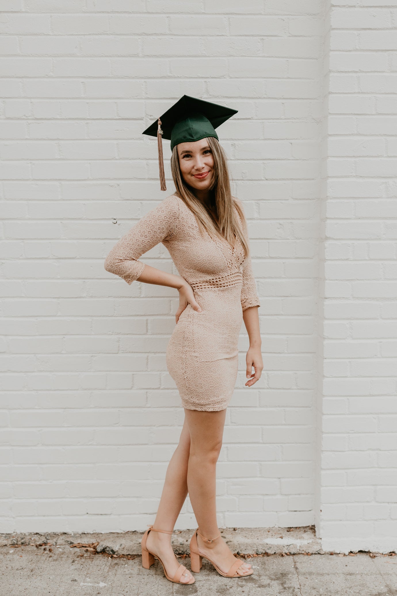 Toss Your Caps In Style! How To Dress For Your Graduation