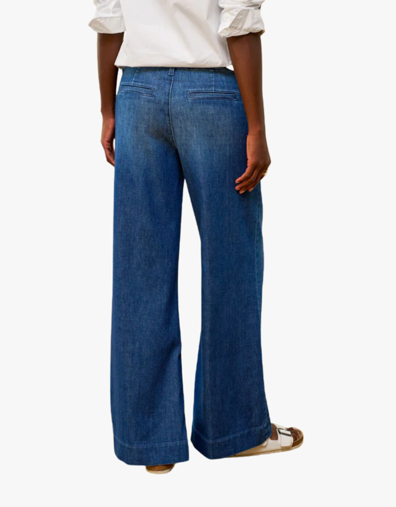 Frank & Eileen The Italian Wide Leg Chino in 1984 Washed Blue