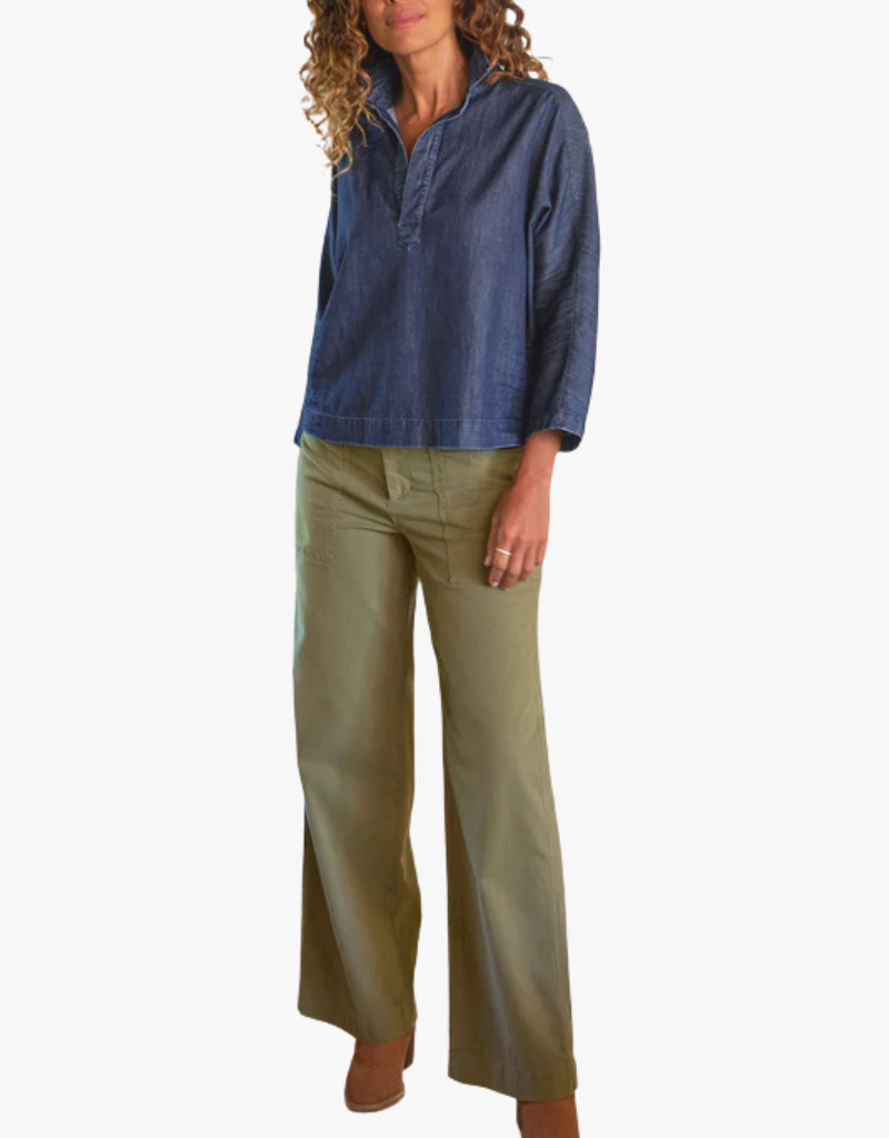 Frank & Eileen Gabi Popover Shirt in Vintage Dark Wash