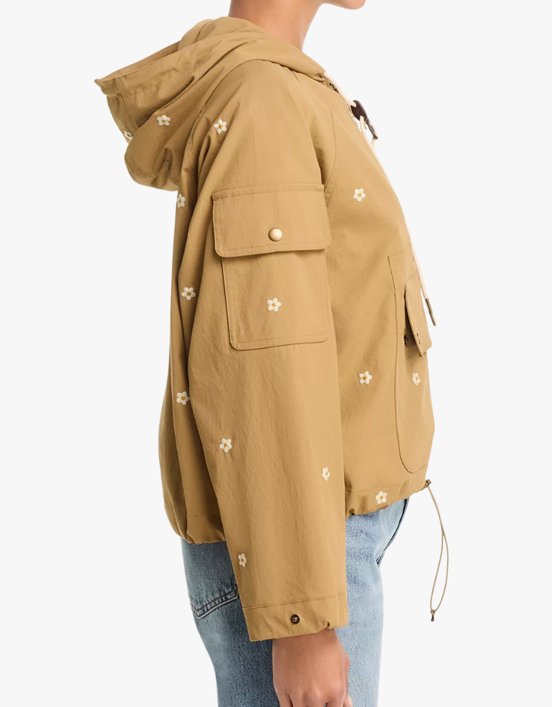 The Great The Embroidered Cropped Trailhead Pullover in Khaki With Daisy Embroidery