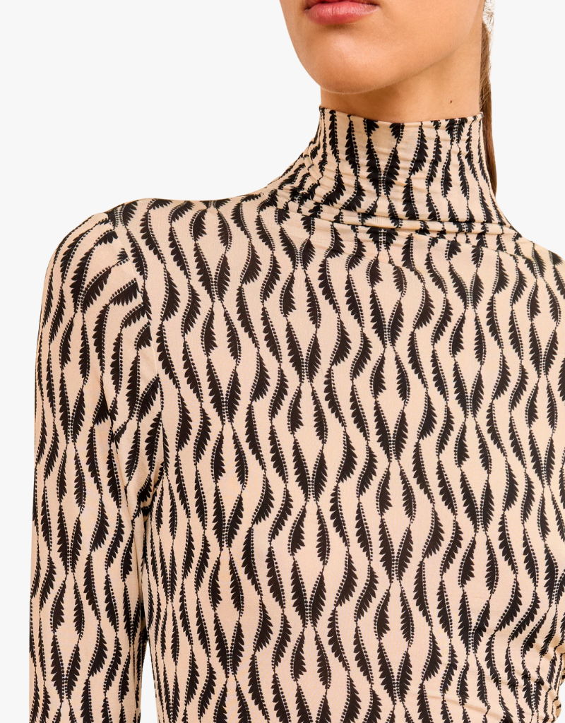 Ulla Johnson Aurelia Turtleneck in Silhouette