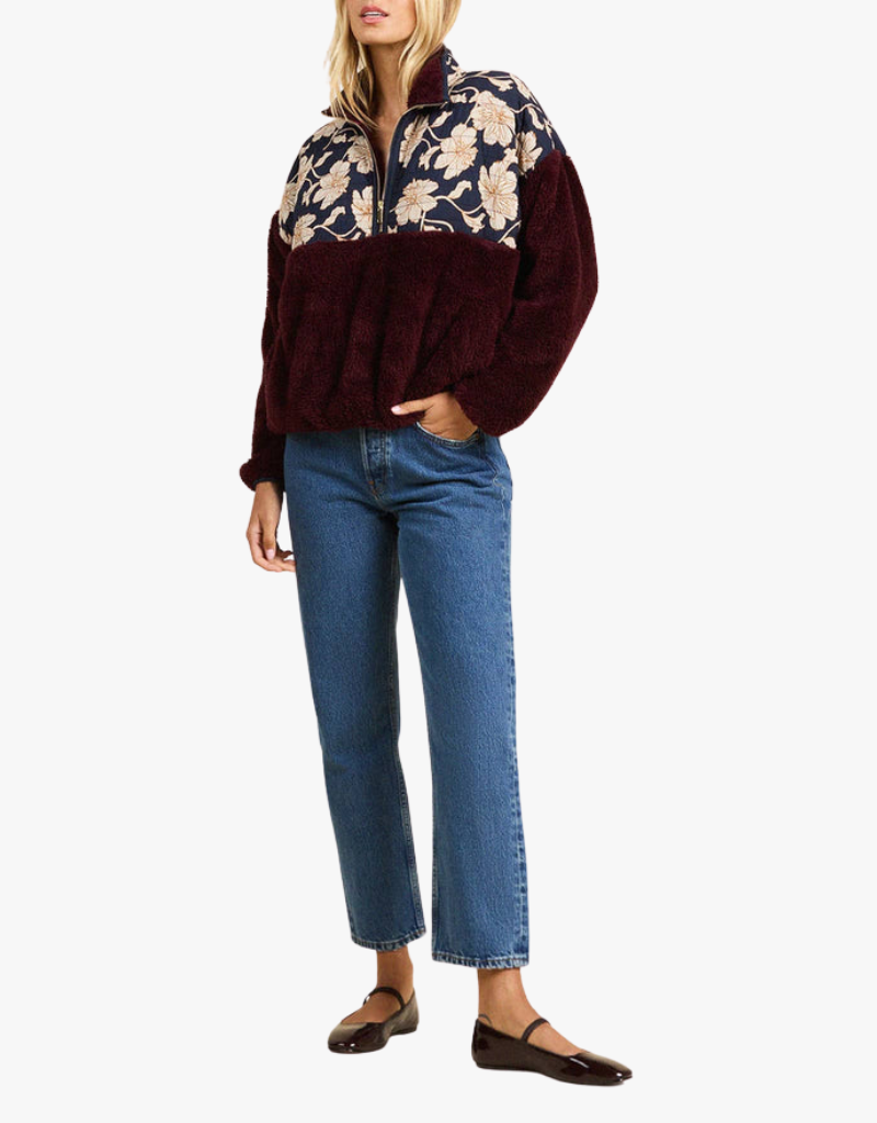 Trovata Casey Pullover in Viola Nocturne