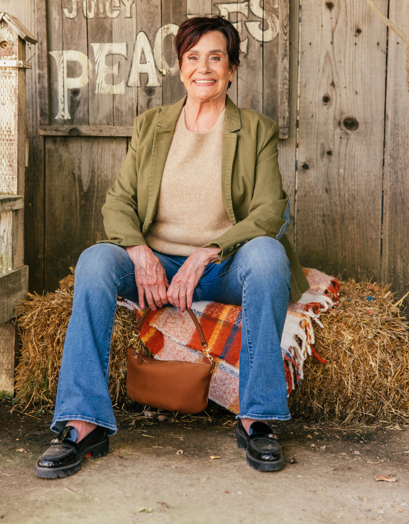 Estheme Amelia Crew Neck Sweater in Caramel