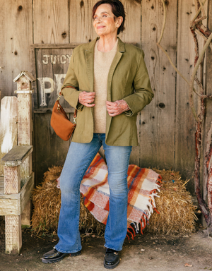 Estheme Amelia Crew Neck Sweater in Caramel