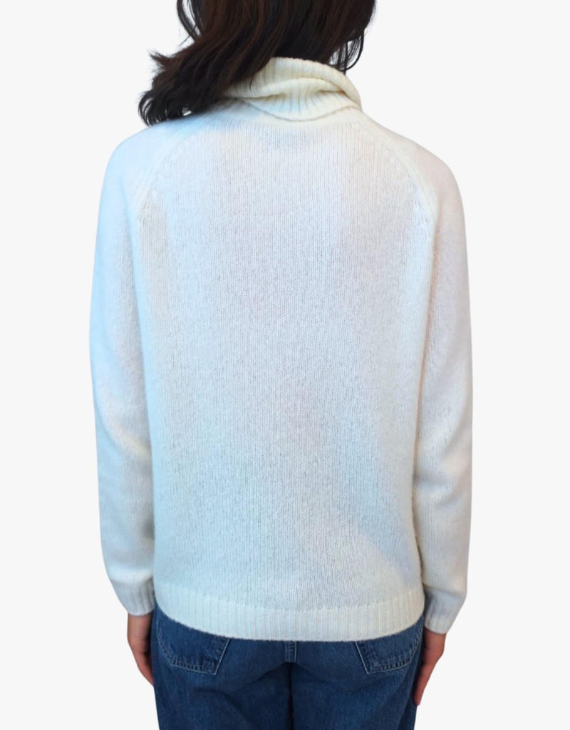 Estheme Rowan Turtleneck Sweater in Ivory