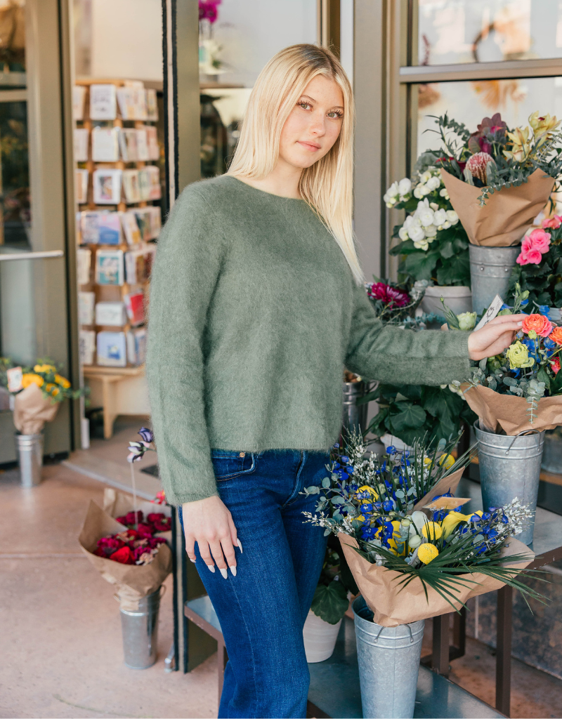 Estheme Sofia Brushed Cashmere Sweater in Militaire