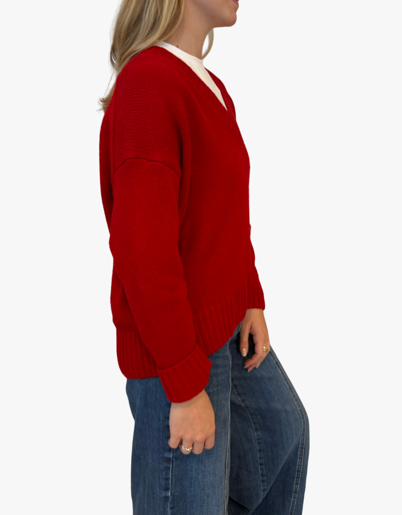 Estheme Kennedy V-Neck Sweater in Kiss
