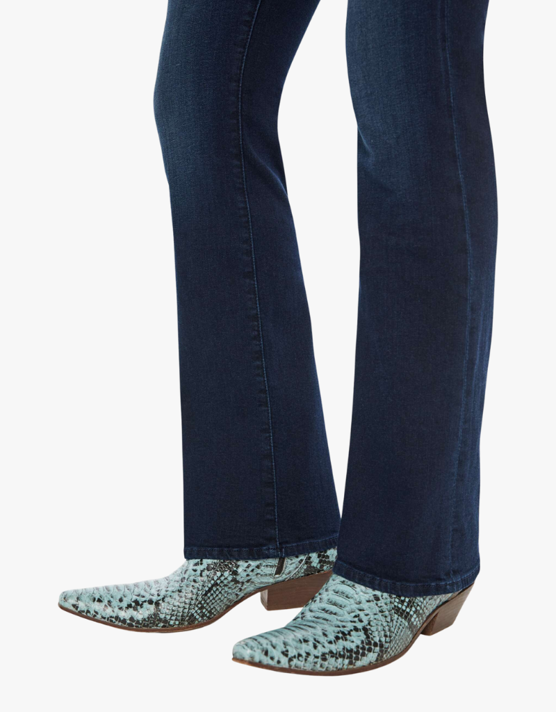 Mother The Mid Rise Smokin Skimp in Karaoke in Kyoto