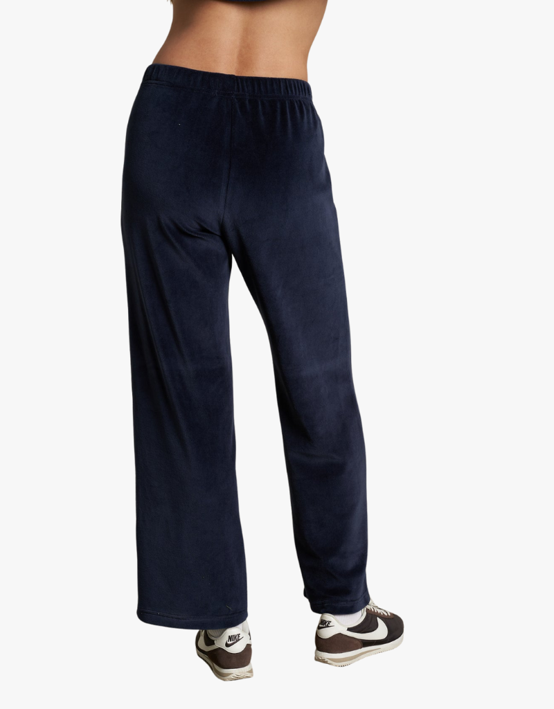 Perfect White Tee Alex Velour Pant in Navy