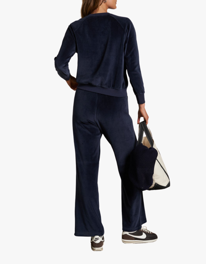 Perfect White Tee Stella Velour Shrunken Raglan Sweatshirt in Navy