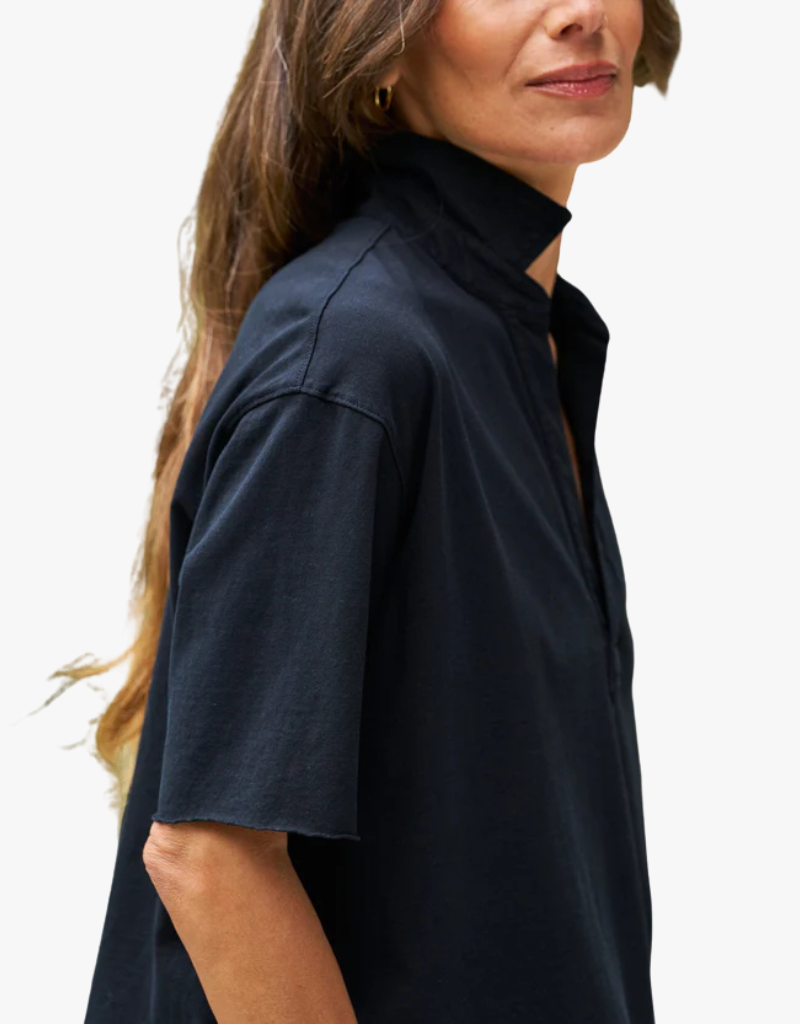 Frank & Eileen Patty Popover Short Sleeve Henley in British Royal Navy (Heritage Jersey)