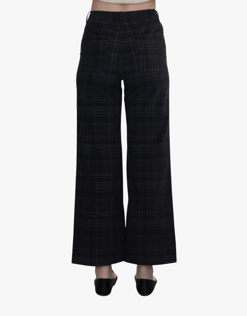 Margaret O'Leary Parker Pant in Black Tartan